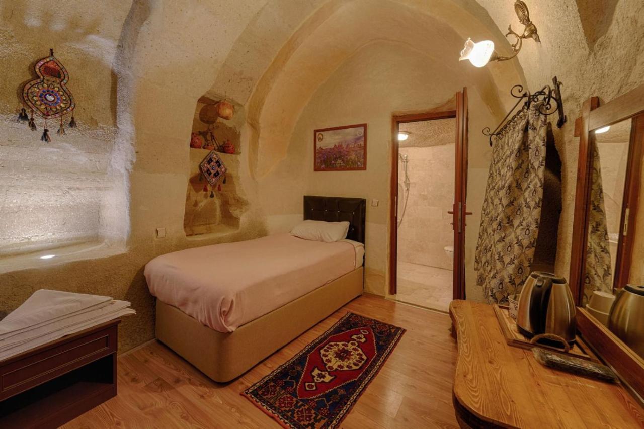 Avlu Cave House Hotel Goreme Exterior photo