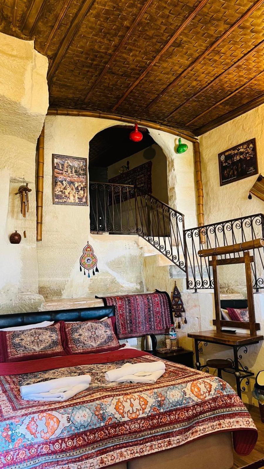 Avlu Cave House Hotel Goreme Exterior photo